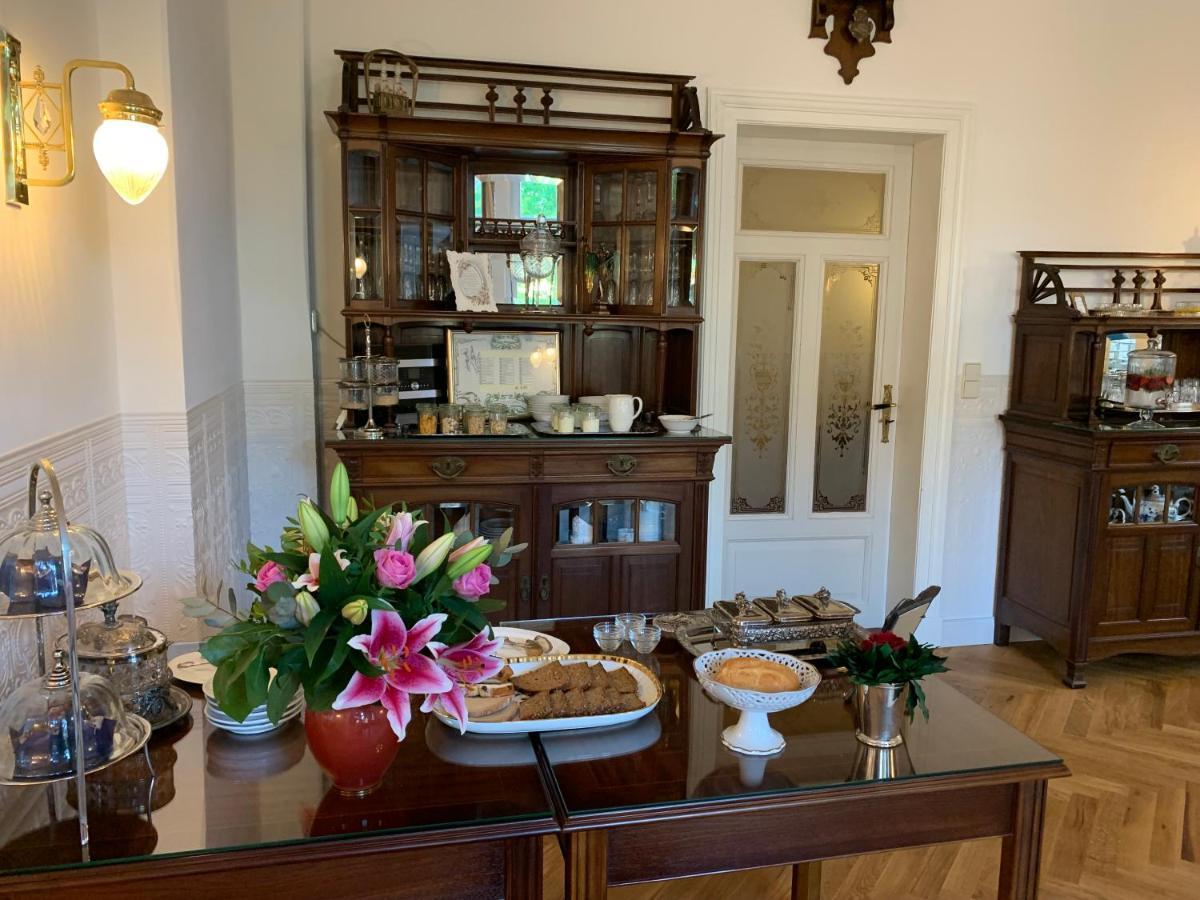 Hotel Seeufer Plön Екстериор снимка