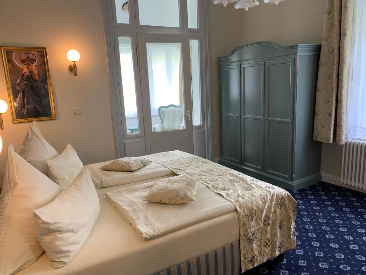 Hotel Seeufer Plön Екстериор снимка