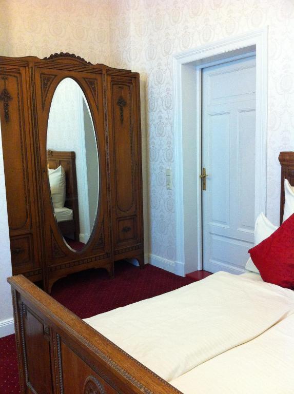 Hotel Seeufer Plön Екстериор снимка