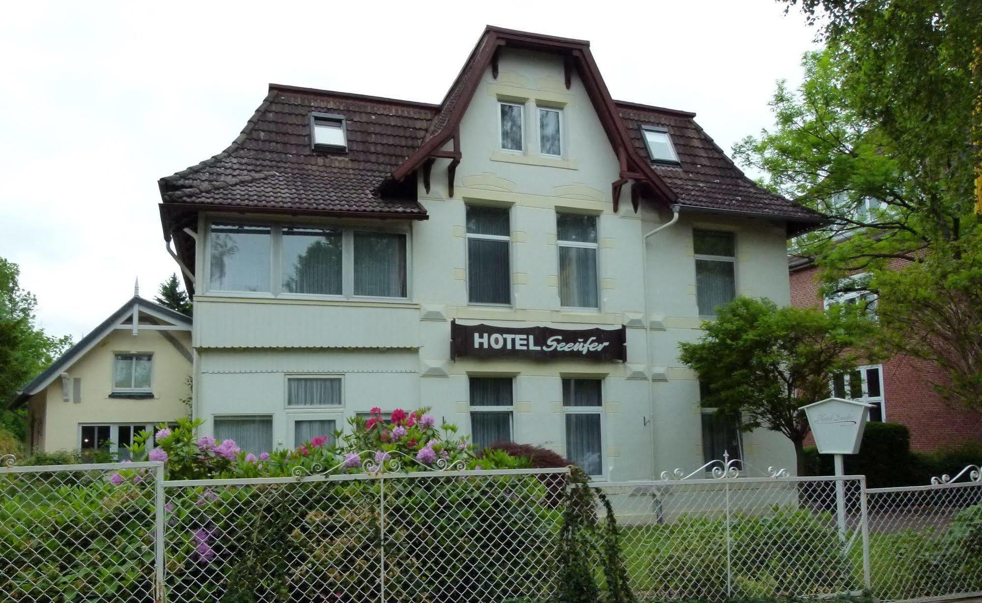 Hotel Seeufer Plön Екстериор снимка